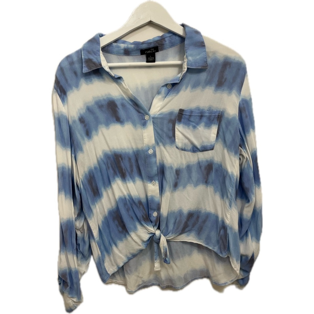 Rue21 Blue and White Tie-Dye Button-Down Shirt